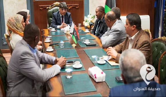 نواب يعلنون رفضهم للحملة التي تستهدف الصديق الصور - 1 23