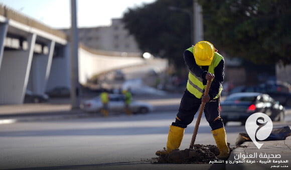 غرفة الطواريء والتنظيم تعلن مواصلة حملات النظافة العامة للطريق العام في بنغازي - 1 24
