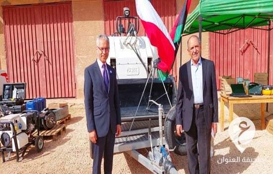 فرنسا تسلم مركزا ليبياً في بنغازي روبوتاً لنزع الألغام -