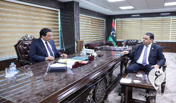 المنفي يبحث مع وزير العمل الإفراجات المالية لعدة جهات - مشروع جديد 25
