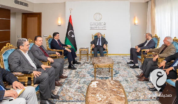المشري وشكشك يناقشا الوضع الاقتصادي في البلاد 1 المشري وشكشك يناقشا الوضع الاقتصادي في البلاد - مشروع جديد