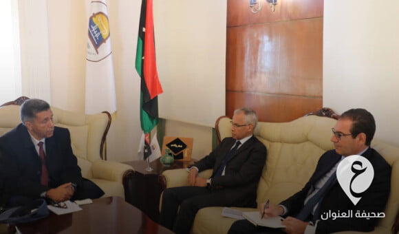سفير فرنسا ورئيس مصلحة الآثار يجريان نقاشا حول التعاون الفرنسي الليبي في مجال الآثار - PSD العنوان 99