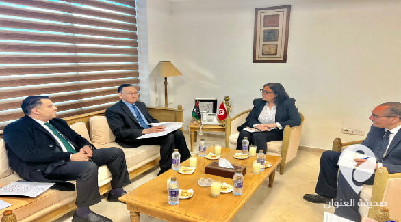 الحويج يستعرض مع وزيرة التجارة التونسية آلية تنظيم حركة السلع بين البلدين - مشروع جديد 6