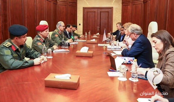 القائد العام يبحث الأوضاع السياسية مع وفد أمريكي رفيع المستوى - 336385684 956955662384701 8543306676452648817 n
