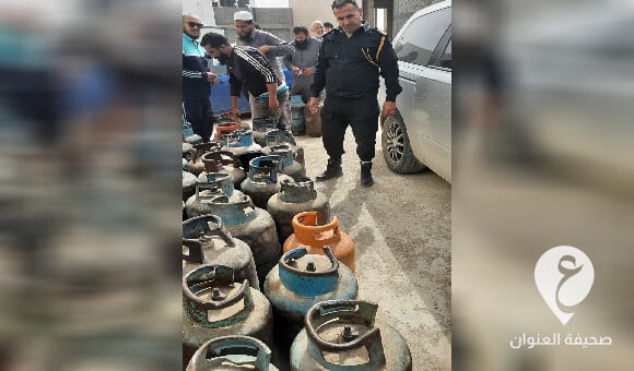 الحرس البلدي بنغازي يشرف على توزيع أسطوانات غاز الطهي - العنوان الاخير 65