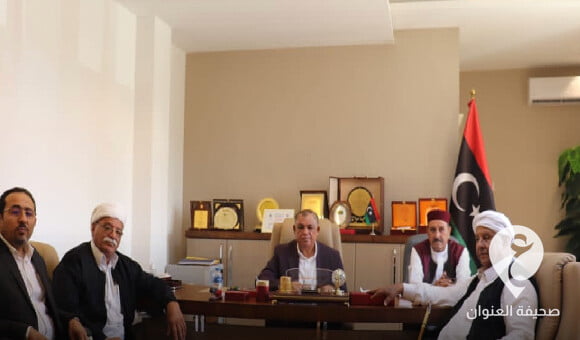 القطراني يبحث مع وفد العبيدات الصعوبات التي تعيق تقديم الخدمات للمواطنين في المنطقة الشرقية 1 القطراني يبحث مع وفد العبيدات الصعوبات التي تعيق تقديم الخدمات للمواطنين في المنطقة الشرقية - العنوان الاخير 42