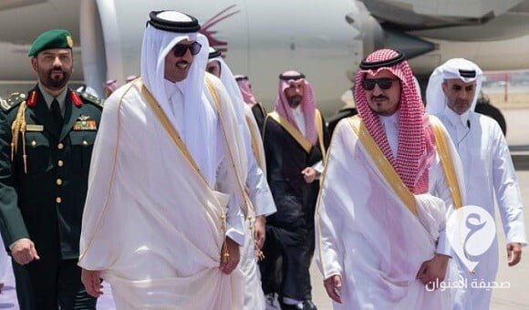 أمير قطر يغادر القمة العربية قبل كلمة الرئيس السوري بشار الأسد - 1256069444