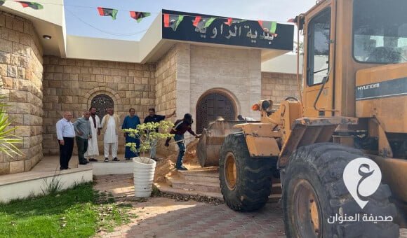 استئناف العمل بديوان بلدية الزواية بعد إغلاقه من قبل محتجين - PSD العنوان 49