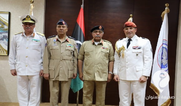 الناظوري يناقش تطوير المؤسسة العسكرية مع الملحق العسكري في السفارة الفرنسية - العنوان الاخير 2023 05 03T190040.872