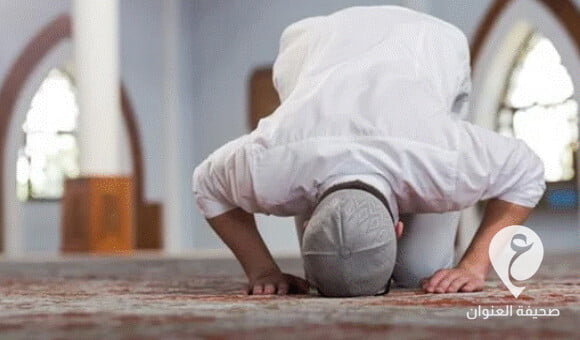 الإعلان عن أداء صلاة الفجر في البيوت في ظل حظر التجول الليلي في طبرق - PSD العنوان 44