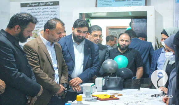 طلبة قسم الإعلام شعبة العلاقات العامة جامعة درنة فرع القبة ينظمون معرضًا علميًا ثقافيًا - العنوان الاخير 2023 06 24T021737.606
