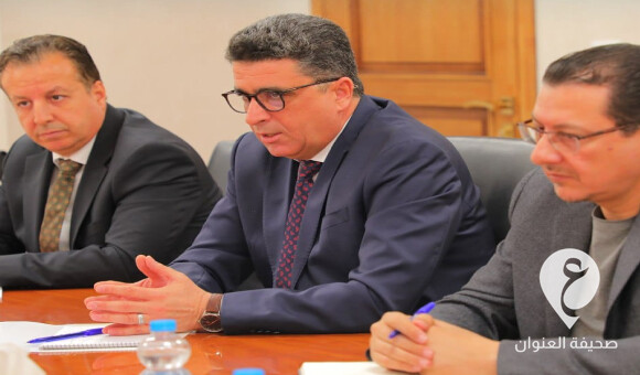 شكشك وعدد من النواب يناقشان إمكانية تنفيذ قرار تشكيل لجنة لمتابعة الإنفاق العام 1 شكشك وعدد من النواب يناقشان إمكانية تنفيذ قرار تشكيل لجنة لمتابعة الإنفاق العام - PSD العنوان 2023 07 12T235837.315