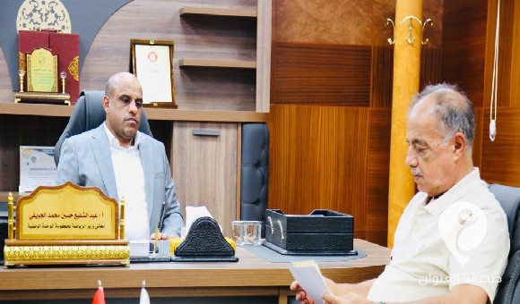 الجويفي يناقش مع جمال الزروق موضوع اتحاد الكرة والحكم القضائي الأخير الصادر ضده - العنوان الاخير 91