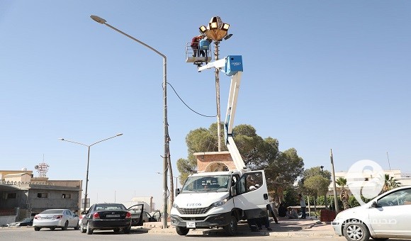 الكهرباء تشرع في أعمال إنارة شوارع مسلاتة - 368296385 608508041472954 8328987997074924858 n