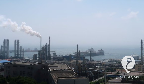 النفط يتجه للانخفاض الأسبوعي الثاني مع ارتفاع الدولار وانحسار المخاوف بشأن الإمدادات - PSDالعنوان 2