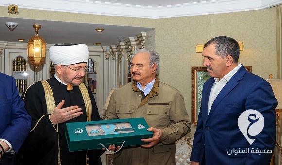 بدعوة من رئيس مجلس الإفتاء الروسي.. المشير حفتر يزور مسجد موسكو الجامع 1 بدعوة من رئيس مجلس الإفتاء الروسي.. المشير حفتر يزور مسجد موسكو الجامع - 381028379 644726134506682 530370830911215981 n