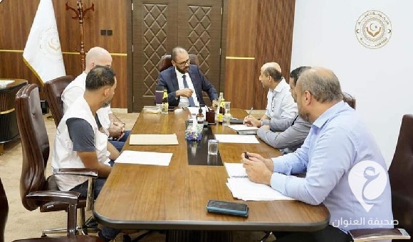 عبدالجليل يطَّلِع على عمل لجنة الدعم النفسي بدرنة وفريق أطباء بلاحدود-فرنسا  - PSD العنوان 12