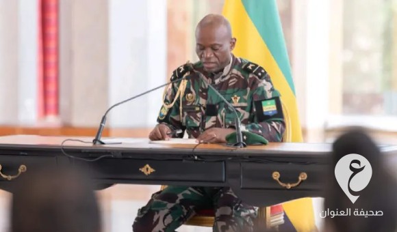 زعيم الانقلاب في الغابون يؤدي اليمين رئيسا مؤقتا للبلاد - PSDالعنوان 4