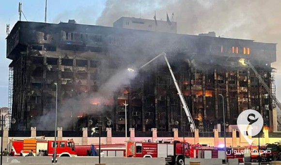 حريق ضخم يلتهم مبنى مديرية أمن الإسماعلية في مصر - PSDالعنوان 22