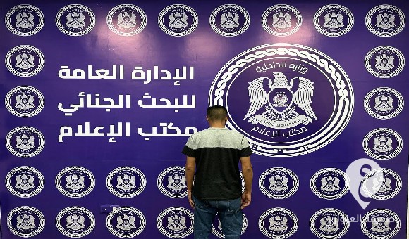جنائي بنغازي يضبط شخصًا يتاجر بالممنوعات وينقلها بين المدن  - PSD العنوان 68