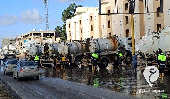 استمرار شفط مياه الأمطار بالطريق الساحلي بزليتن - 408152638 662990809366461 3816643793454258879 n