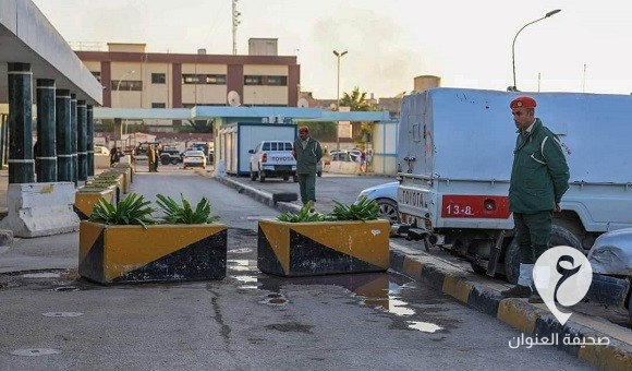 الشرطة العسكرية تتسلم مهام تأمين مستشفى الجلاء في بنغازي - 415500462 10168609326910092 8006668710122141736 n