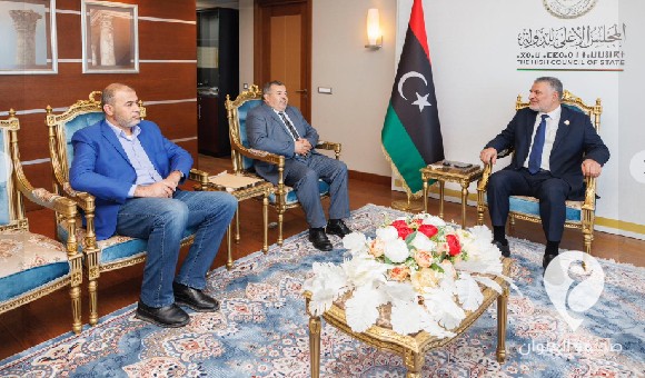 تكالة يبحث المنظومة ومطابقة البيانات مع رئيس مصلحة الأحوال المدنية 1 تكالة يبحث المنظومة ومطابقة البيانات مع رئيس مصلحة الأحوال المدنية - PSD العنوان 80