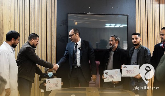 انطلاق الدفعة الأولى من مرضى الأورام بمستشفى أطفال بنغازي للعلاج في تركيا  - PSD العنوان 15