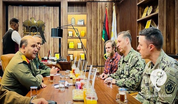 لقاء بين مدير مكتب القائد العام للجيش مع مكتب الملحق العسكري الأمريكي - PSDالعنوان 10 1