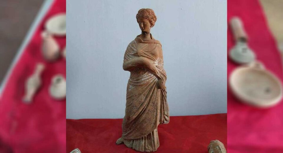 بالصور: مواطن يسلم قطعا أثرية إلى مراقبة آثار توكرة - 5