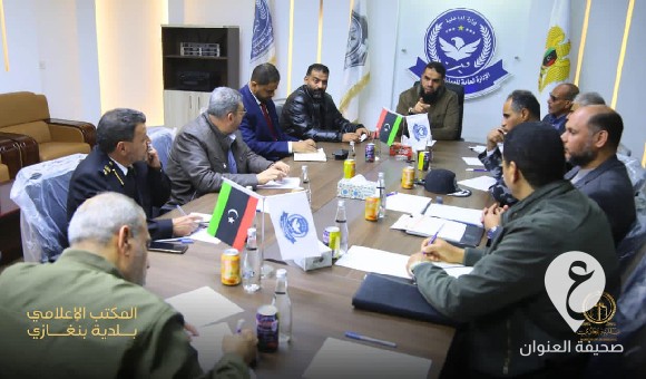 بلدية بنغازى تتابع أعمال إزالة اللافتات المُخالفة وغير المُرخصة 1 بلدية بنغازى تتابع أعمال إزالة اللافتات المُخالفة وغير المُرخصة - PSD العنوان 51