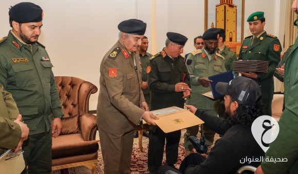 القائد العام للجيش يشرف على تسليم الدفعة الأولى من سيارات جرحى القوات المسلحة - PSDالعنوان 27 1