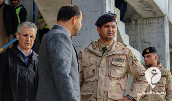 رئيس لجنة الإعمار ورئيس أركان الوحدات الأمنية يتفقدان أعمال تطوير ملعب بنغازي - PSDالعنوان 69 1