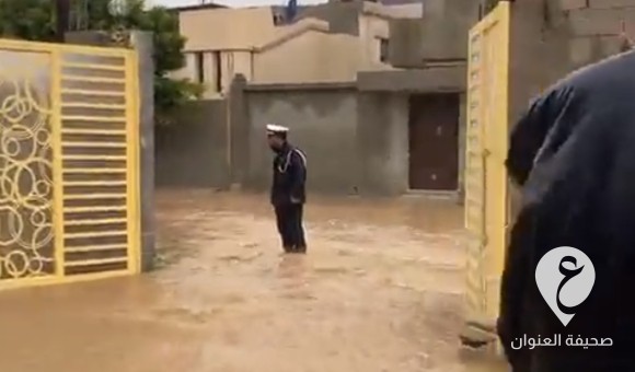 إخلاء حي الجنين في البيضاء من سكانه بسبب جريان السيول - PSDالعنوان