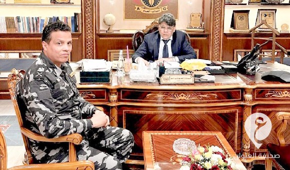 الصور يبدي استعداده لحلحلة الصعوبات التي تواجه إدارة إنفاذ القانون بالإدارة  - PSD العنوان 38 1