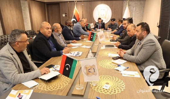 الحويج يناقش متابعة أسعار بيع السلع والمنتجات الغذائية والدوائية للمستهلك  - PSD العنوان 42 1