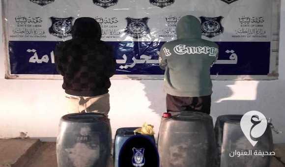 أمن بنغازي: ضبط شخصين يهربان البنزين من بنغازي وبيعه في الكفرة  - PSD العنوان 59