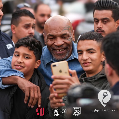 صور: مايك تايسون يتجول في بنغازي