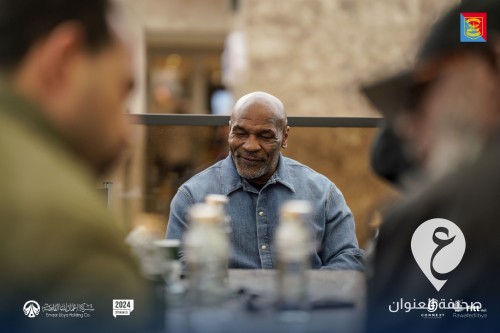 صور: مايك تايسون يتجول في بنغازي 4