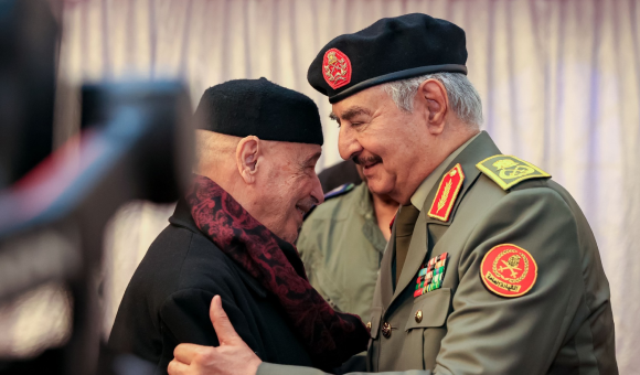 أتوجه بالتهنئة والتقدير بمناسبة عيد الفطر المبارك لأخي العزيز قائد الجيش الليبي المشير خليفة حفتر المُضحي بصحته وراحته وحياته من أجل الوطن وصيانة ترابه وكرامة أهله وإعادة هيبته"