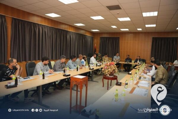 حماد يطلع على سير عمل مستشفيات أجدابيا ويوجه بتوفير النواقص  - 442405537 426058860058545 8166437559739786113 n