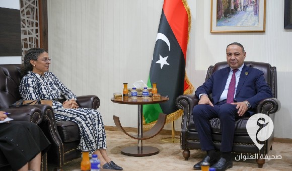 خوري تناقش مع الباعور أهمية الدفع بعملية سياسية شاملة 