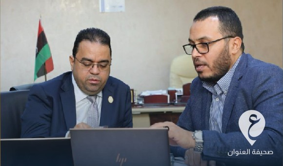 العابد يتابع تجهيزات إطلاق خدمة تصاريح العمل الإلكترونية عبر منصة "وافد" 