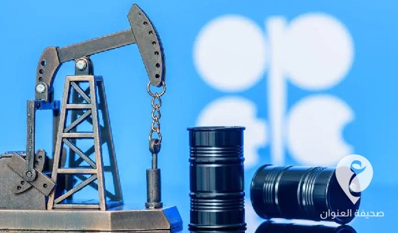 استقرار النفط بفضل عمل قيود أوبك+ على موازنة المخاوف بشأن أسعار الفائدة