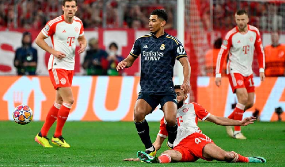 ثنائية فينيسيوس تمنح ريال مدريد تعادلا مثيرا أمام بايرن 