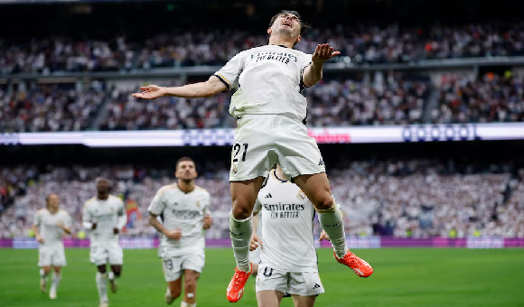 ريال مدريد بطلا لـ "الليغا" بعد فوز جيرونا المثير على برشلونة