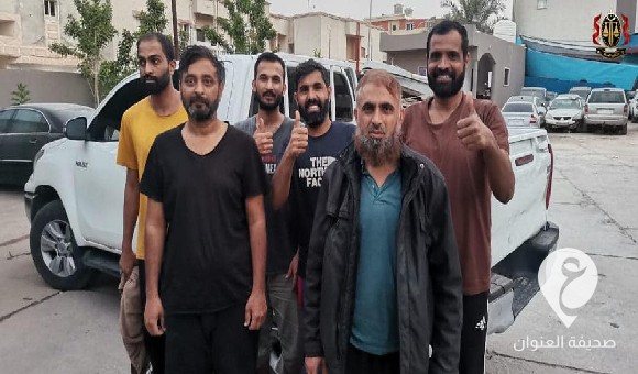 النائب العام: حبس فردين من تشكيل عصابي احتجزا مهاجرين غير شرعيين والمطالبة بالمال نظير إطلاق سراحهم 2 النائب العام: حبس فردين من تشكيل عصابي احتجزا مهاجرين غير شرعيين والمطالبة بالمال نظير إطلاق سراحهم