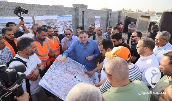 الدبيبة يؤكد على بدء العمل في مشروع فتح المسارات بطريق السراج السواني 