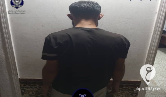 أمن بنغازي: تحريات شرطة قاريونس تضبط شخصًا يمتهن الاتجار بـ"الحشيش" 2 أمن بنغازي: تحريات شرطة قاريونس تضبط شخصًا يمتهن الاتجار بـ"الحشيش"