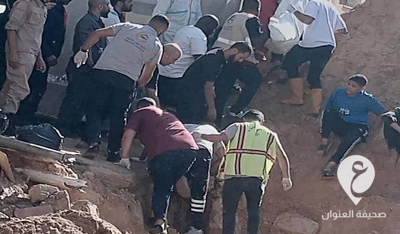 وفاة عاملين وإصابة آخرين في انهيار أثناء صيانة أنبوب مياه في سوق الجمعة - 449600122 897202339112506 1012277080082689609 n